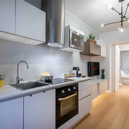 Junior Duomo Five Minutes Apartment *